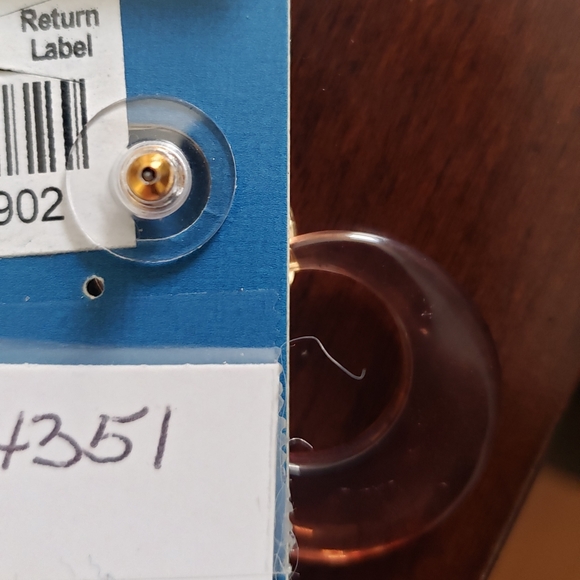 RECLAIMED VINTAGE 2 PC Gold & Tort Earrings* - Picture 4 of 5